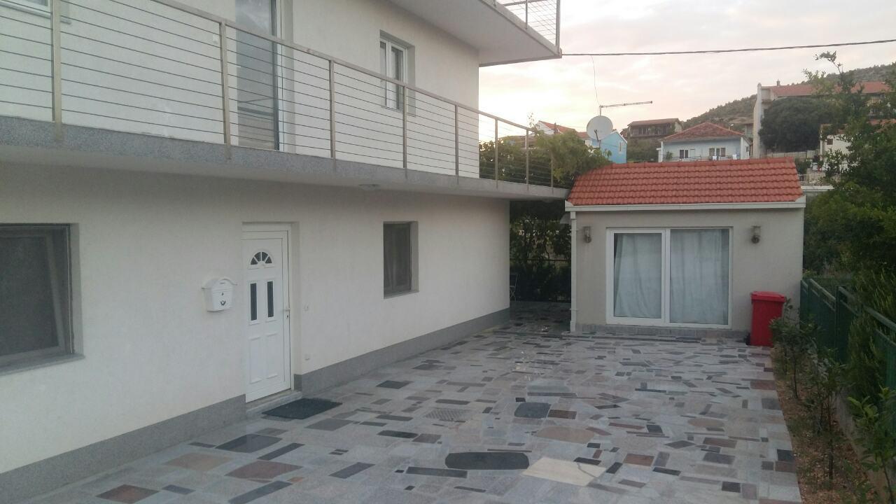 Villa Cruiser Marina Exterior photo